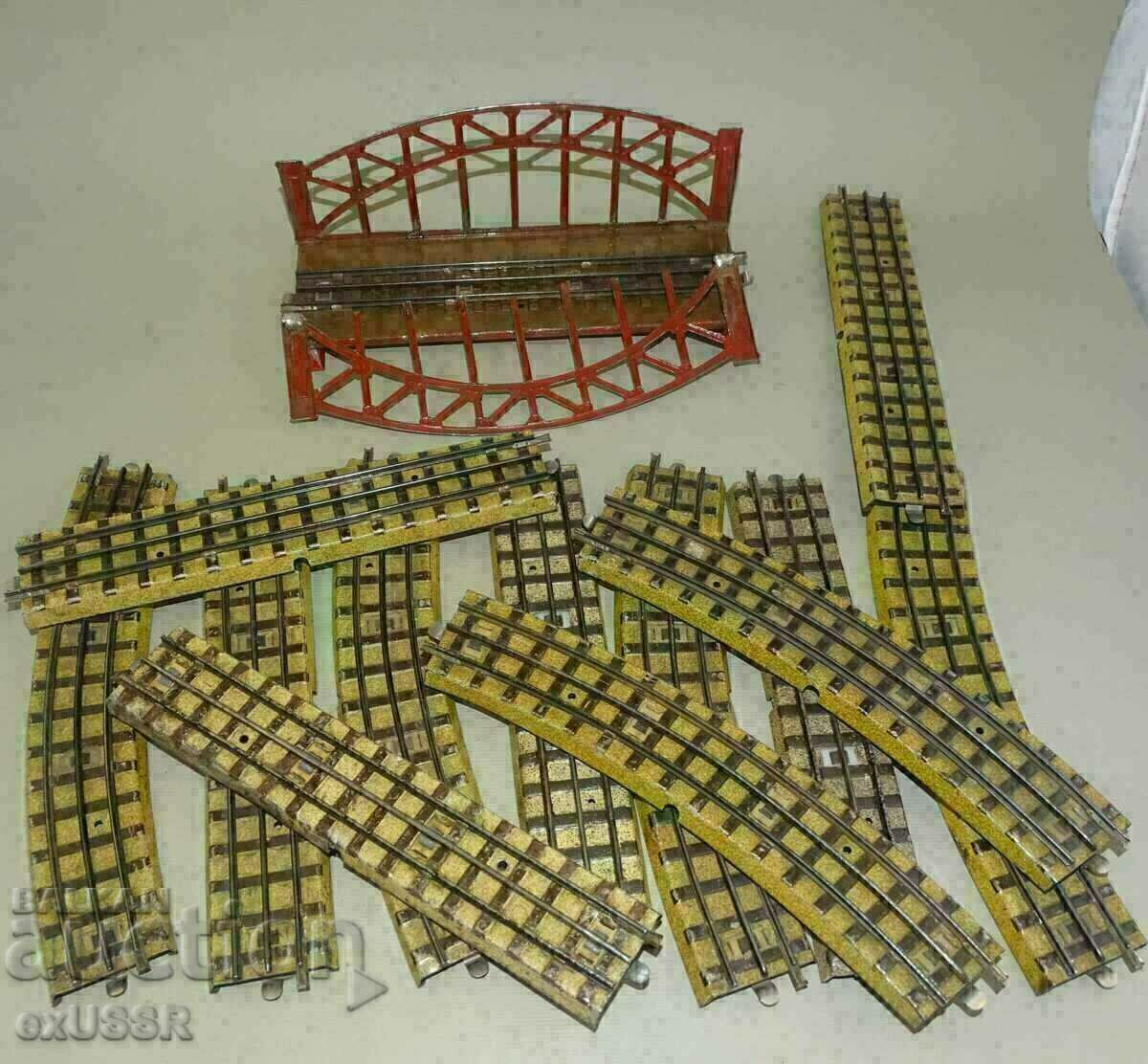 12 pieces of MARKLIN rails + bridge, sheet metal 12 pieces of MARKLIN rails + bridge, sheet metal