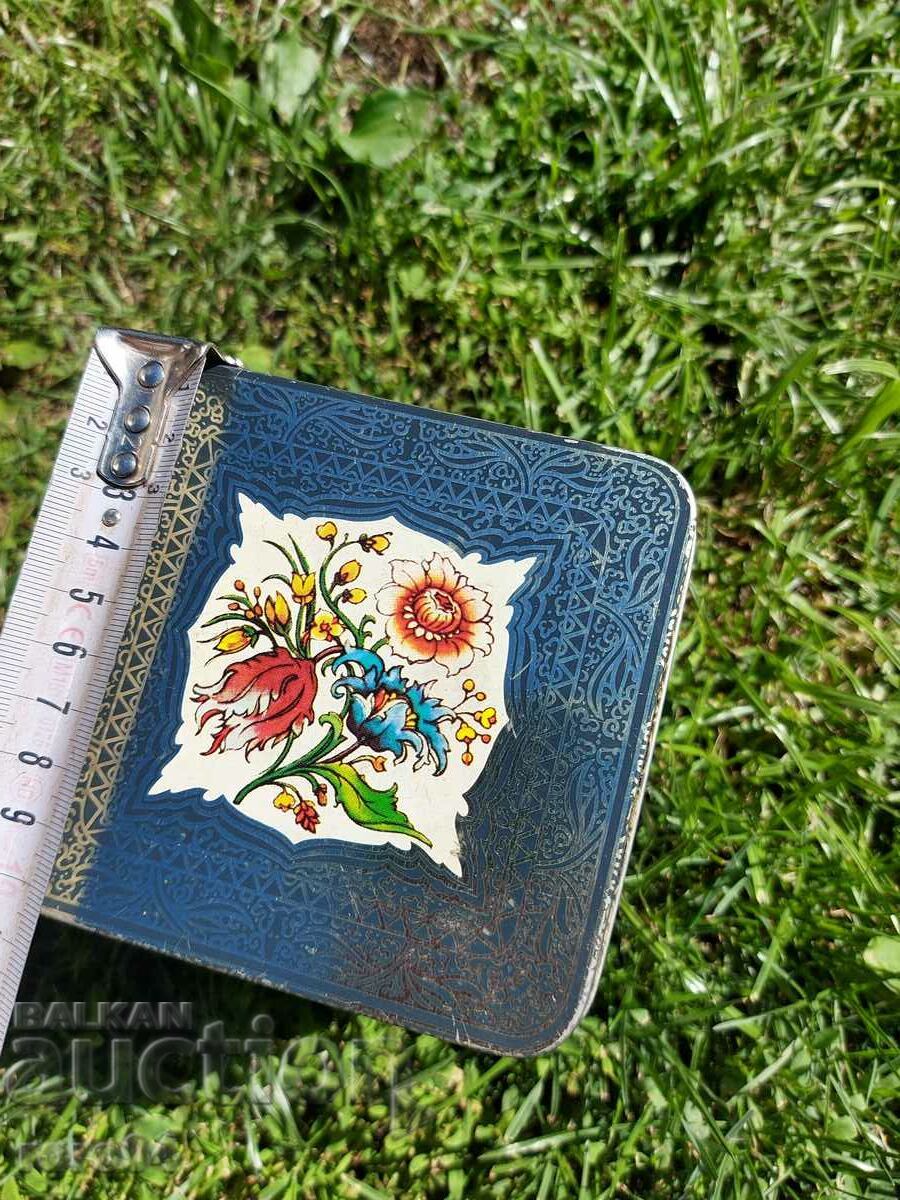 FRUMOASĂ CUTIIE VECHE DE TAINICĂ - 7