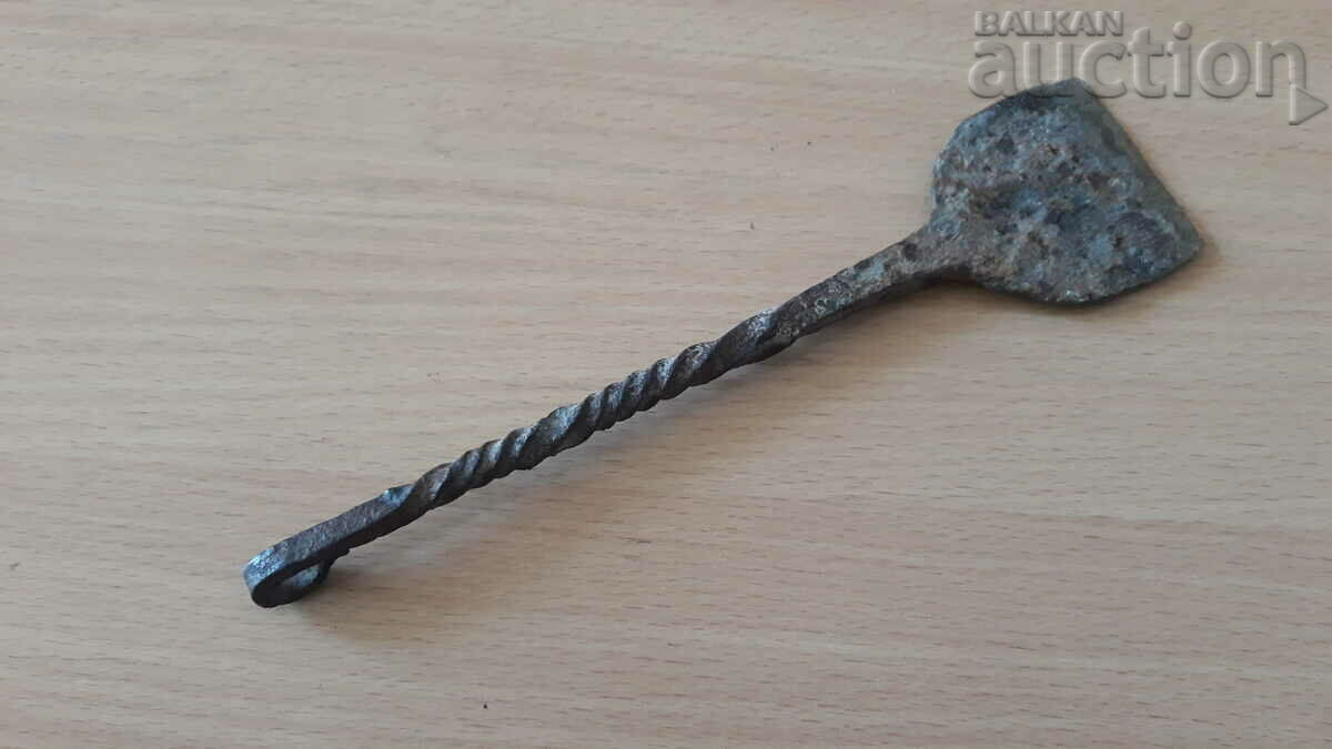 Delivery of a primitive scent, a gourd, a gourd, a wicker forged iron Delivery of a primitive scent, a gourd, a gourd, a wicker forged iron