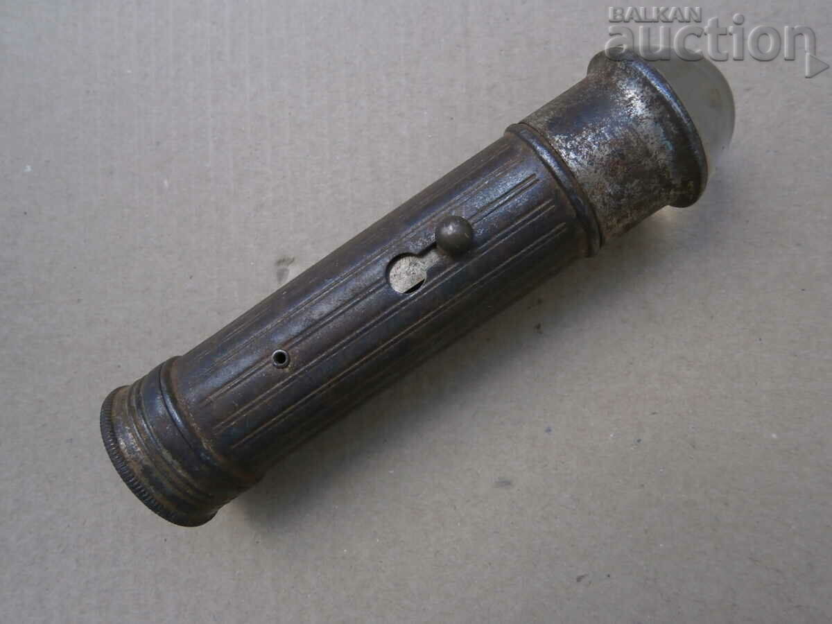 DAIMON WW1 WW2 Vintage Magnifier Flashlight with price 55.00 BGN | € 28.12