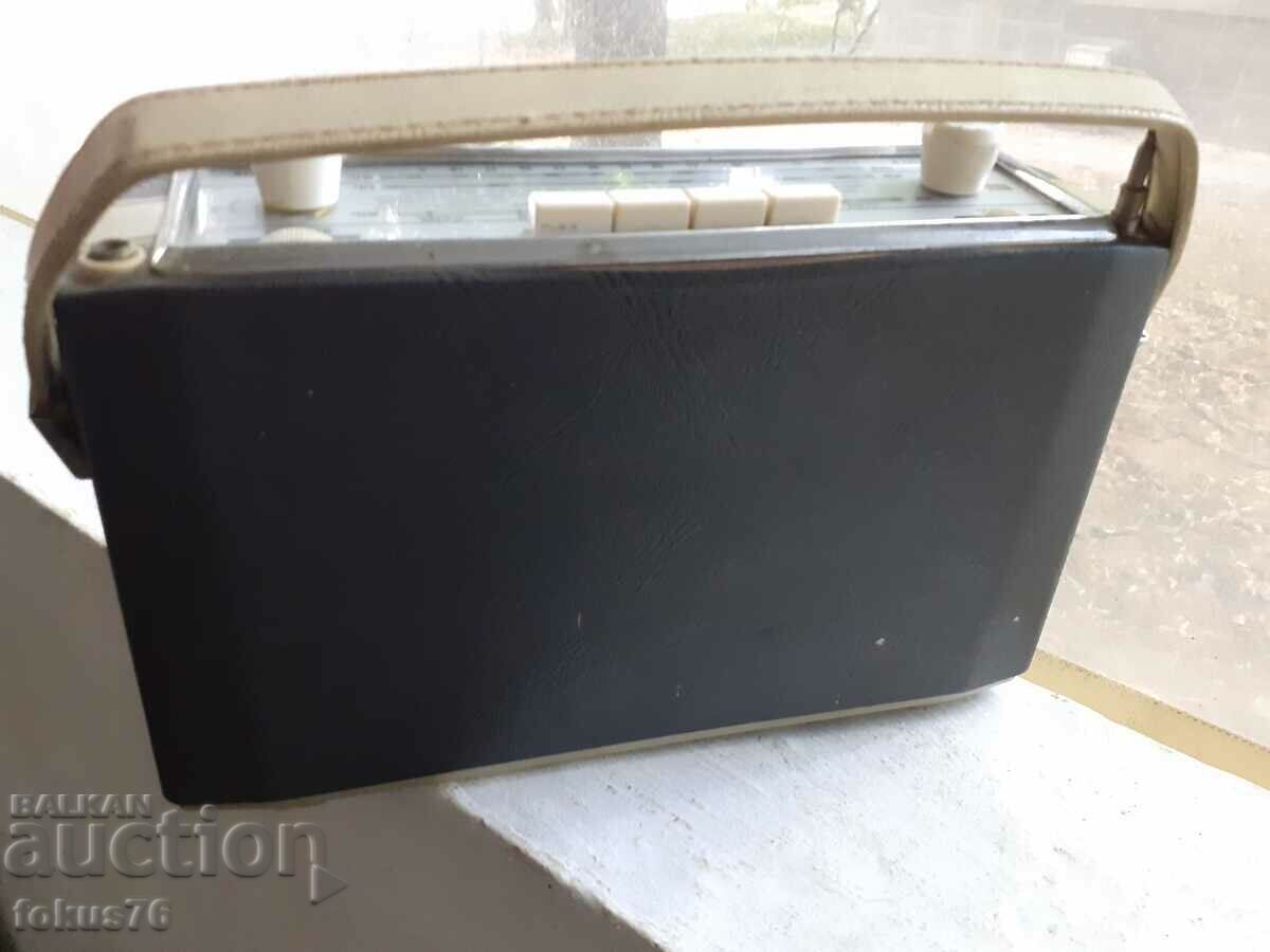 Old German vintage Sohaub Lorenz radio - works great - 5 Old German vintage Sohaub Lorenz radio - works great - 5