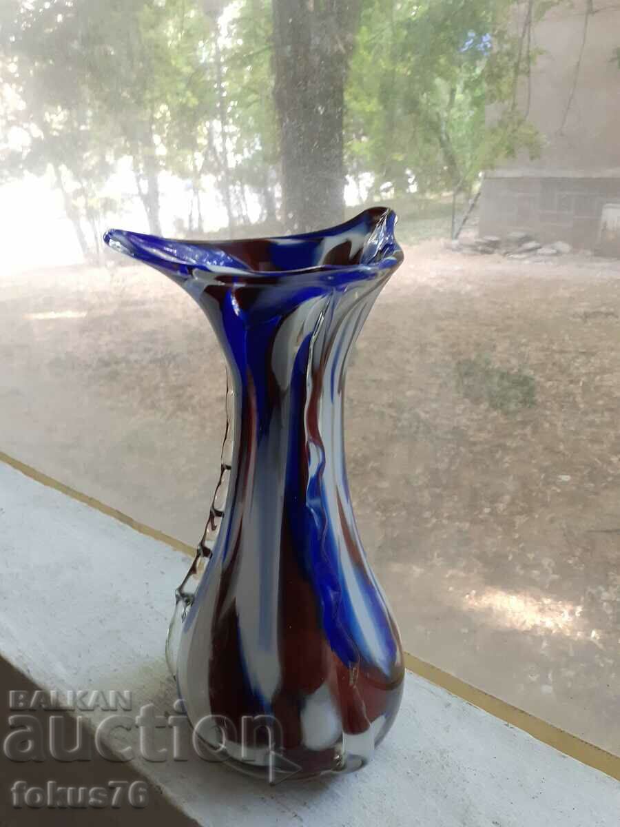 Όμορφο μεγάλο βάζο Murano - Murano με τιμή 130.00 BGN | € 66.47 Όμορφο μεγάλο βάζο Murano - Murano με τιμή 130.00 BGN | € 66.47