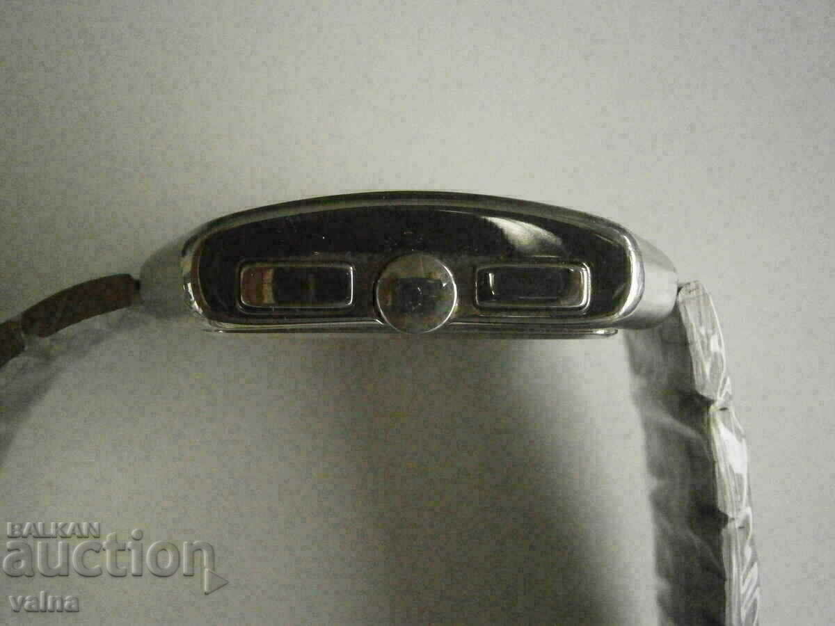 Delivery of PierCarlo d`Alessio - quartz chronograph, Japan mvt, 36x44mm