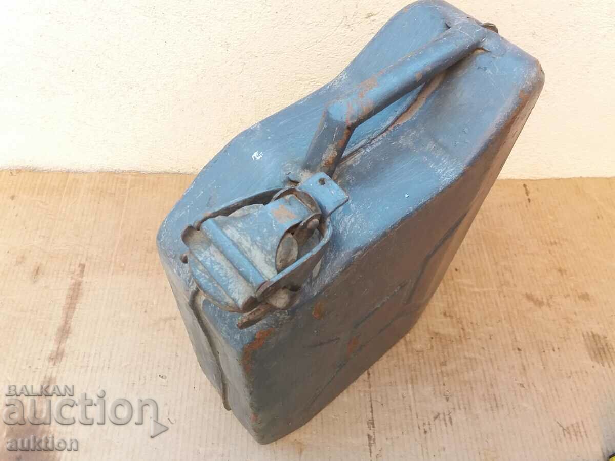 MASSIVE 10 LITER FUEL CAN - EXCELLENT with price 13.99 BGN | € 7.15