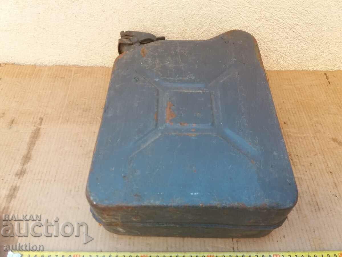 MASSIVE 10 LITER FUEL CAN - EXCELLENT - 5