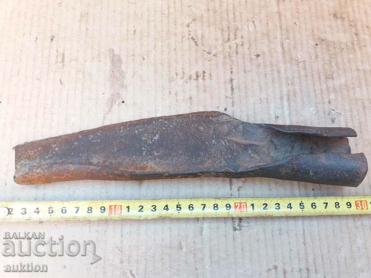 Delivery of WROUGHT RENAISSANCE CUTTER, TOOL, AX, SAVER Delivery of WROUGHT RENAISSANCE CUTTER, TOOL, AX, SAVER