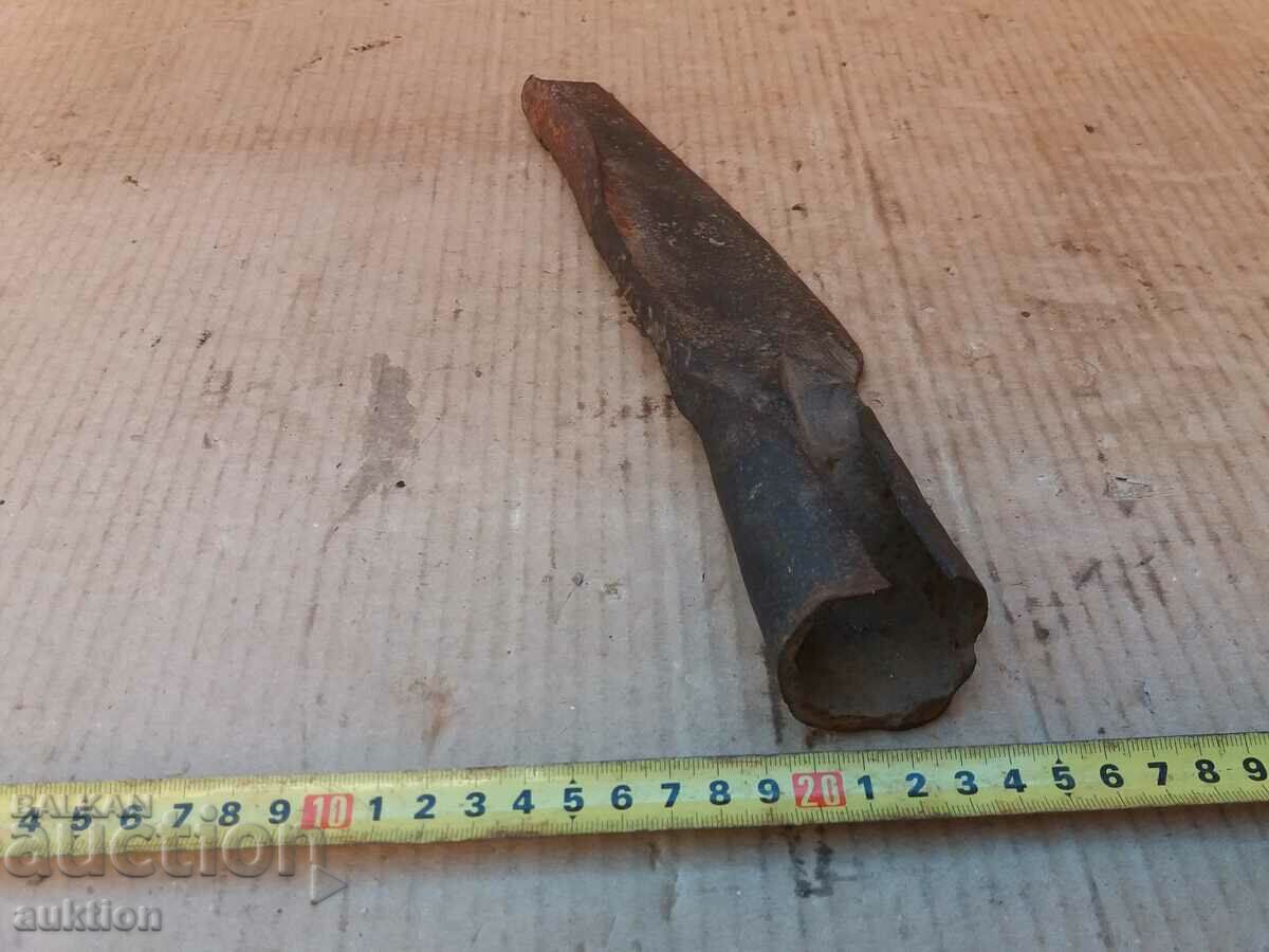 WROUGHT RENAISSANCE CUTTER, TOOL, AX, SAVER - 6 WROUGHT RENAISSANCE CUTTER, TOOL, AX, SAVER - 6