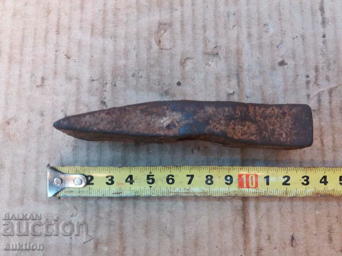 Delivery of RENAISSANCE CRAFTSMAN HAMMER, SMALL HAMMER