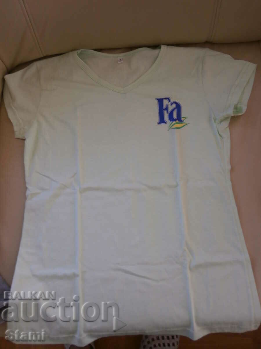 Delivery of Women's FA T-Shirt - Size S, New Delivery of Women's FA T-Shirt - Size S, New