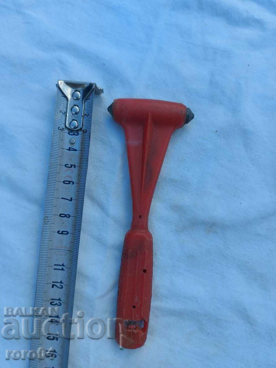 HAMMER - EMERGENCY - BUS - 5 HAMMER - EMERGENCY - BUS - 5