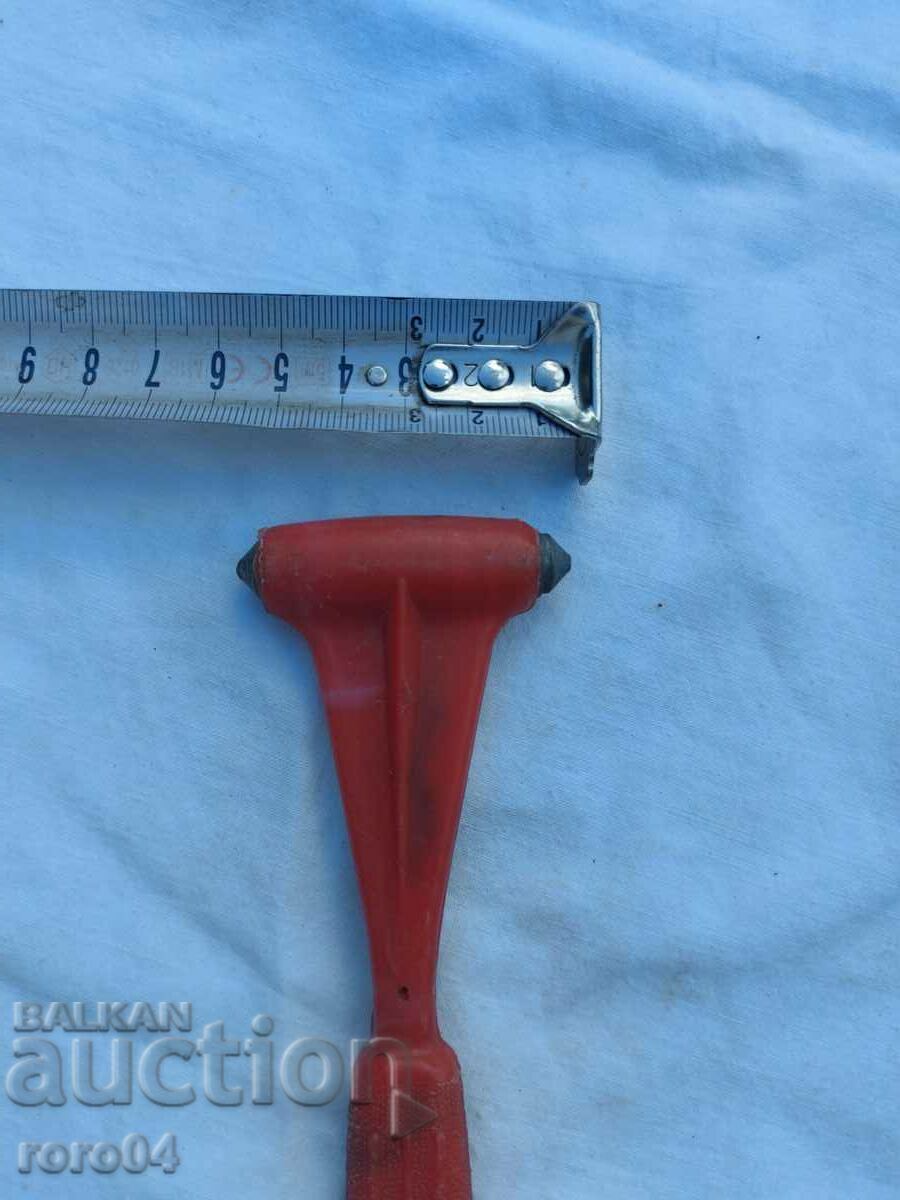 HAMMER - EMERGENCY - BUS - 6 HAMMER - EMERGENCY - BUS - 6