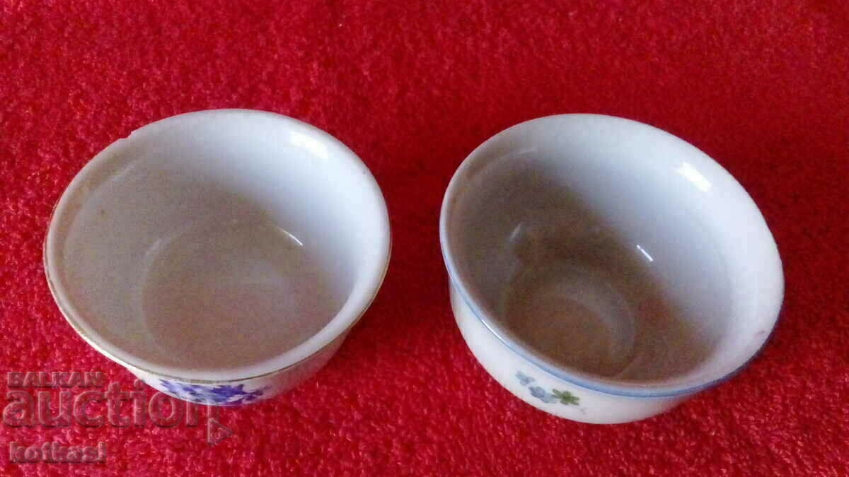 Auction Old porcelain 2 pcs coffee cups without handles, "fildzhani" brand Bulg Auction Old porcelain 2 pcs coffee cups without handles, "fildzhani" brand Bulg