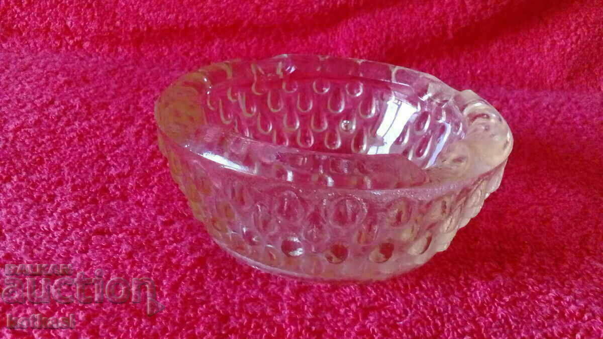 Old massive Bulgarian glass crystal ashtray 325 g. with price 15.50 BGN | € 7.93 Old massive Bulgarian glass crystal ashtray 325 g. with price 15.50 BGN | € 7.93