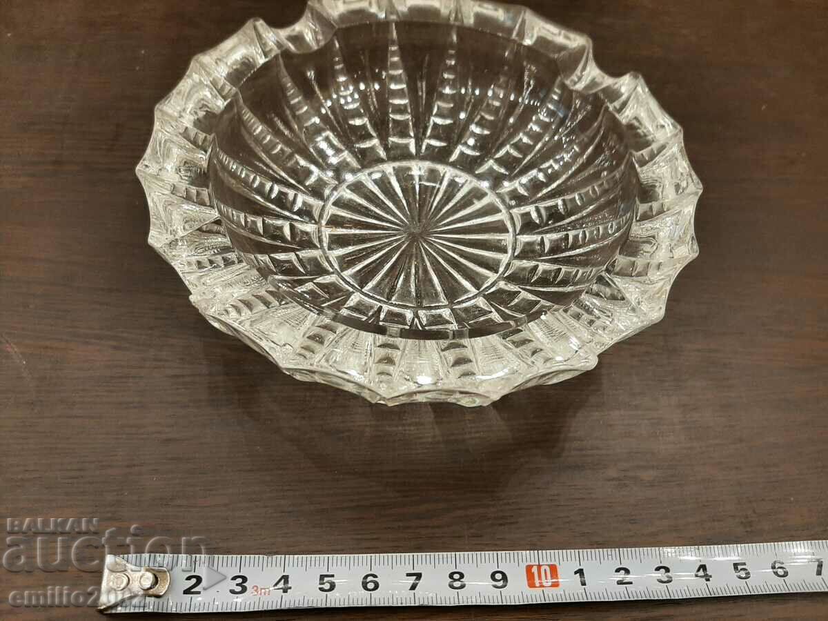 Glass ashtray retro social with price 9.00 BGN | € 4.60 Glass ashtray retro social with price 9.00 BGN | € 4.60