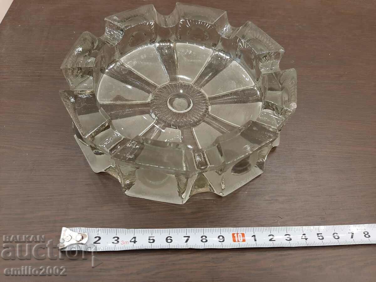 Glass ashtray retro social with price 9.00 BGN | € 4.60 Glass ashtray retro social with price 9.00 BGN | € 4.60
