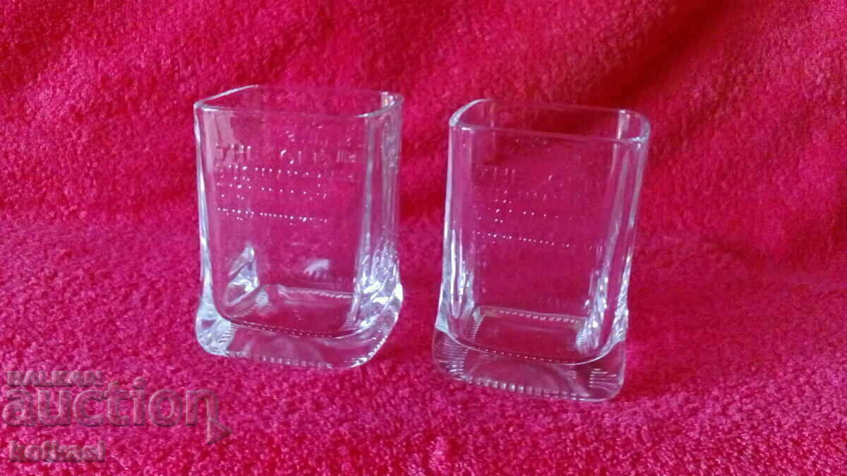 Πολλά 2 ποτήρια ουίσκι BUSHMILLS Πολλά 2 ποτήρια ουίσκι BUSHMILLS