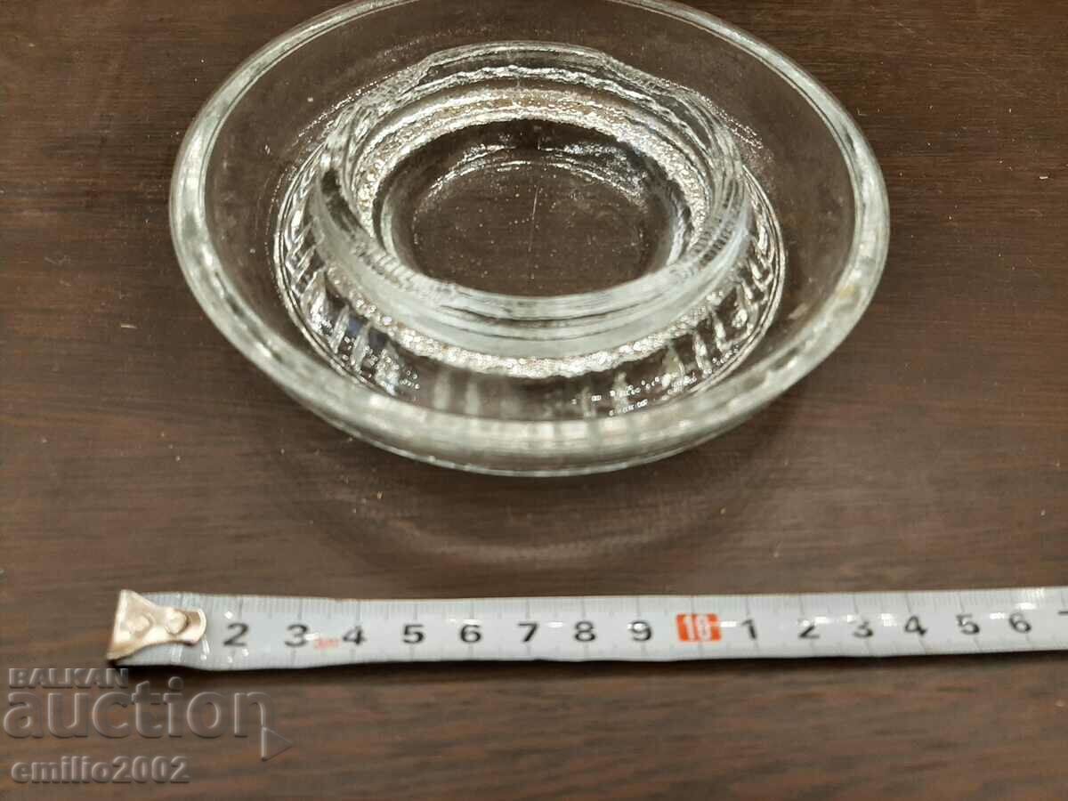 Γυάλινο τασάκι ρετρό social με τιμή 5.00 BGN | € 2.56 Γυάλινο τασάκι ρετρό social με τιμή 5.00 BGN | € 2.56