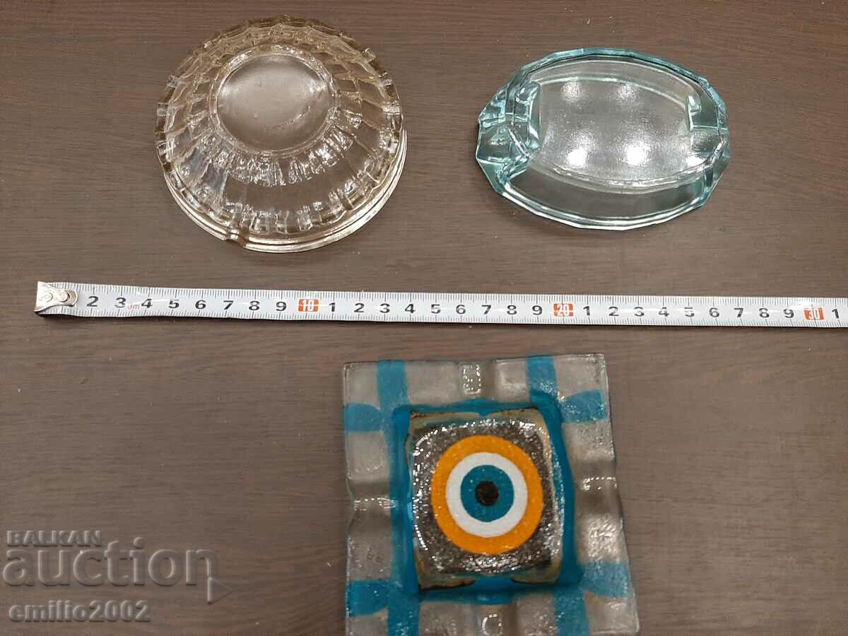 Δημοπρασία Γυάλινα τασάκια ρετρό κοινωνικά Δημοπρασία Γυάλινα τασάκια ρετρό κοινωνικά