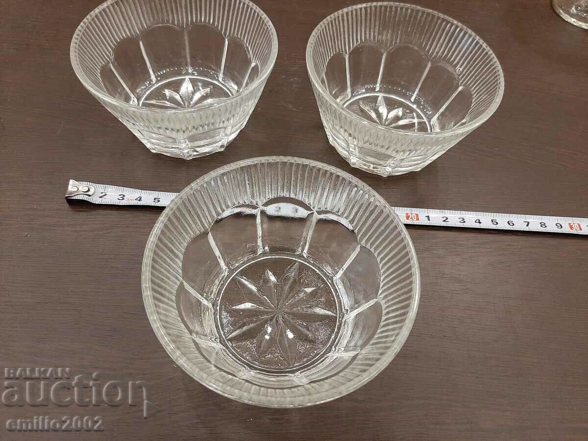 Glass vessels retro social with price 9.00 BGN | € 4.60 Glass vessels retro social with price 9.00 BGN | € 4.60