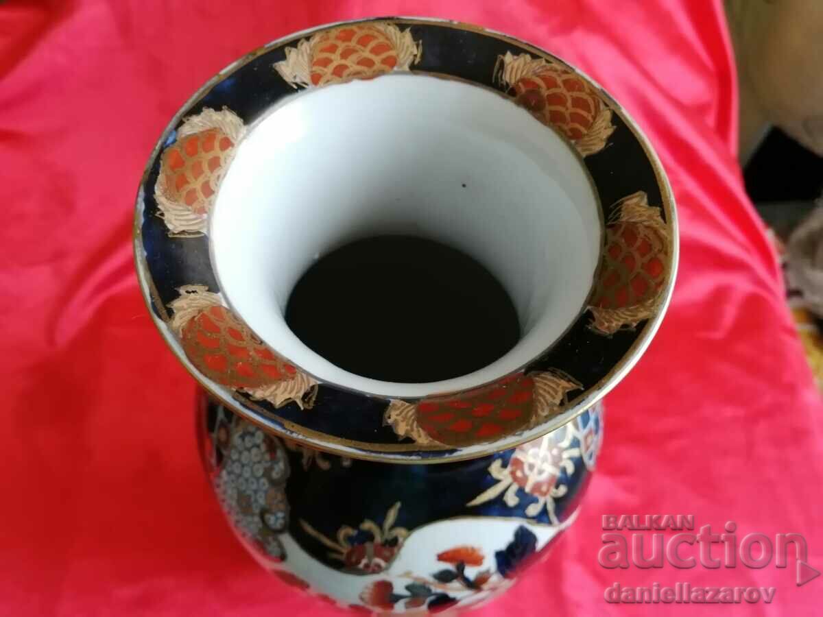 Delivery of Qing Dynasty Chinese Vase, Marked! Delivery of Qing Dynasty Chinese Vase, Marked!
