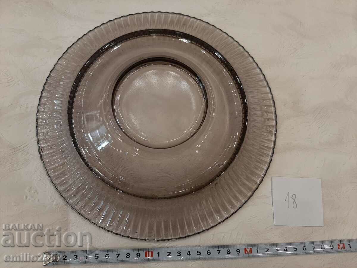 Auction Glass fruit bowl retro social 18 Auction Glass fruit bowl retro social 18