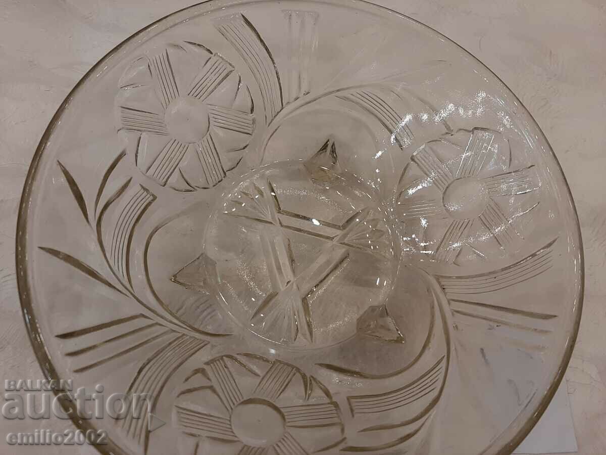 Glass fruit bowl retro soc 22 with price 9.00 BGN | € 4.60 Glass fruit bowl retro soc 22 with price 9.00 BGN | € 4.60