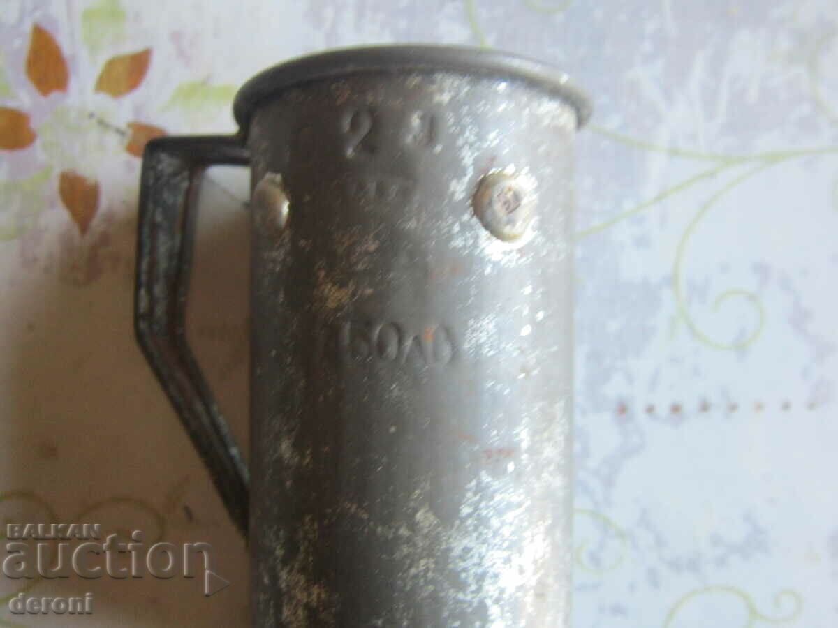 Παλιό μέτρο για αλκοολούχα υγρά γιούζ κανάτα 2 με τιμή 5.00 BGN | € 2.56 Παλιό μέτρο για αλκοολούχα υγρά γιούζ κανάτα 2 με τιμή 5.00 BGN | € 2.56