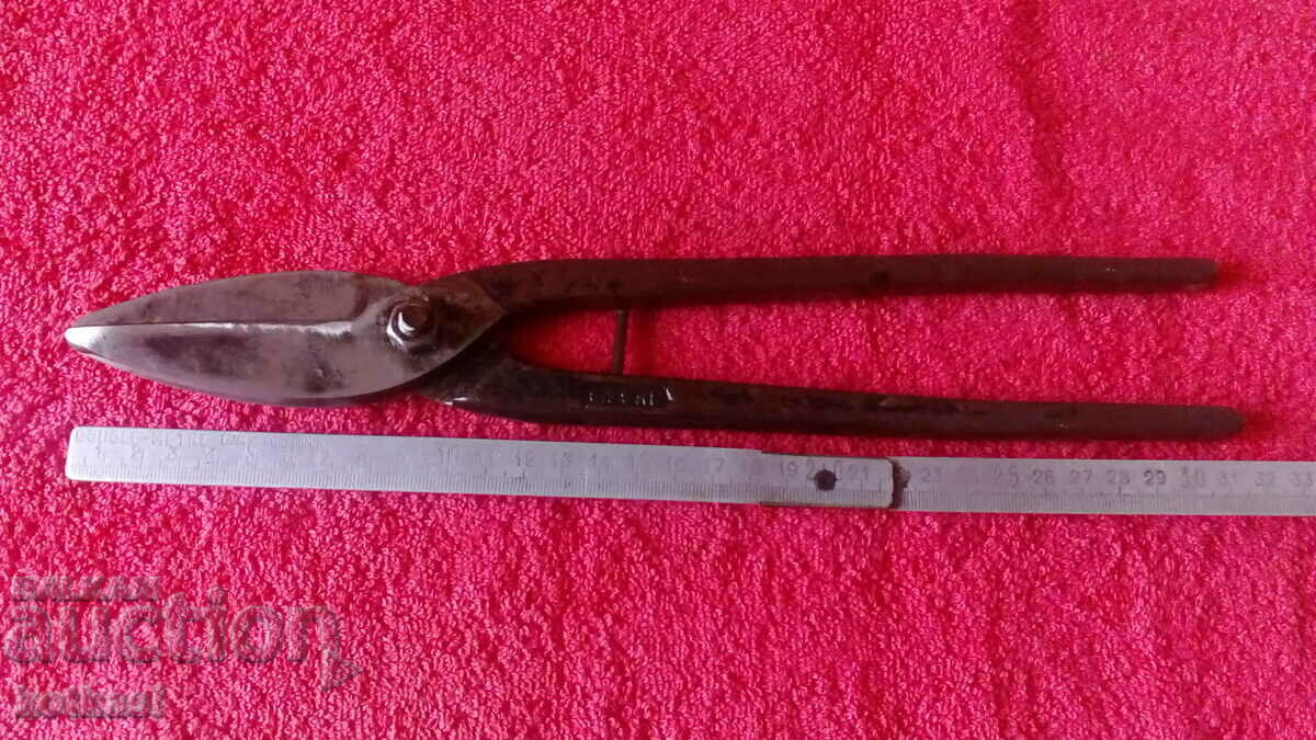Стара кована българска метална ножица за ламарини