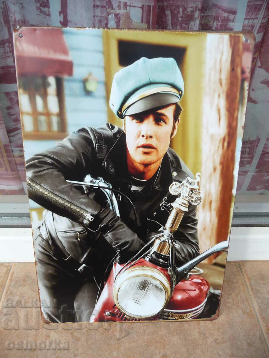 Metal plate movie Marlon Brando motor cup mariner champion