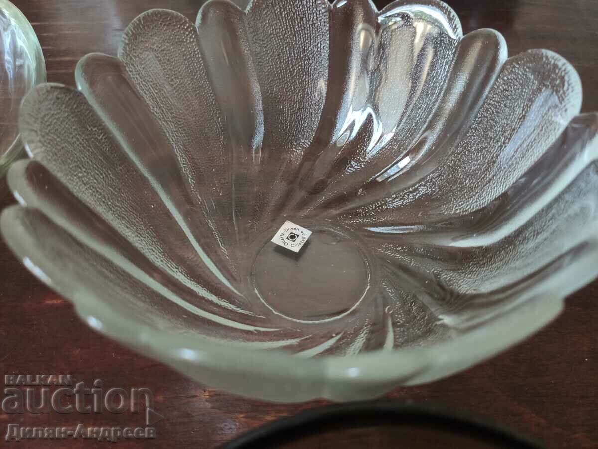 Παράδοση σετ από γυάλινα μπολ Παράδοση σετ από γυάλινα μπολ