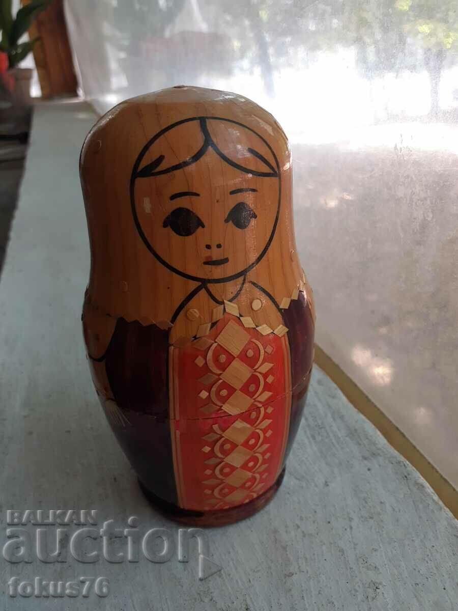 Παλιά ρώσικη κούκλα matryoshka με ένθετο 7 τεμαχίων με τιμή 350.00 BGN | € 178.95 Παλιά ρώσικη κούκλα matryoshka με ένθετο 7 τεμαχίων με τιμή 350.00 BGN | € 178.95