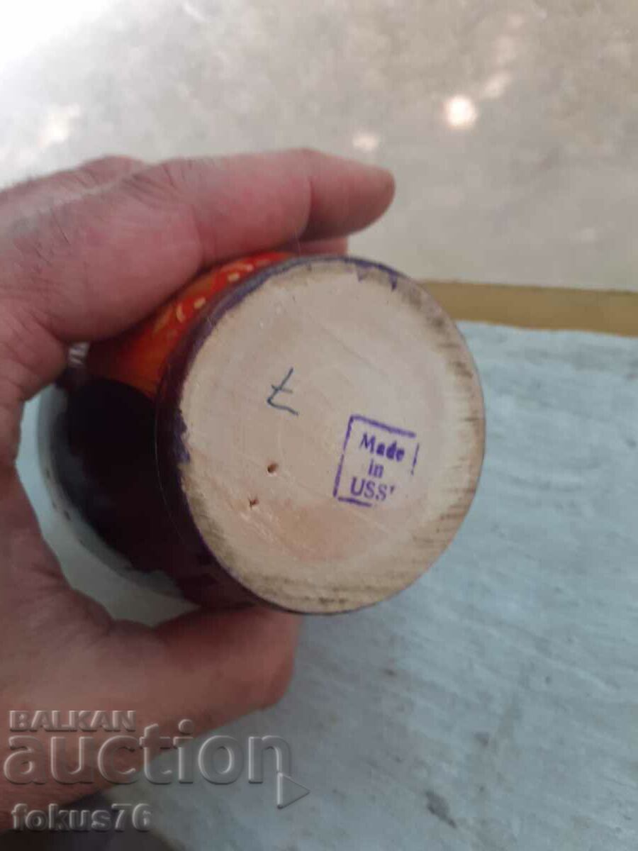 Δημοπρασία Παλιά ρώσικη κούκλα matryoshka με ένθετο 7 τεμαχίων Δημοπρασία Παλιά ρώσικη κούκλα matryoshka με ένθετο 7 τεμαχίων