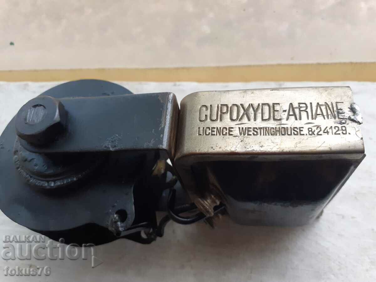 Auction Old collectible transformer Auction Old collectible transformer