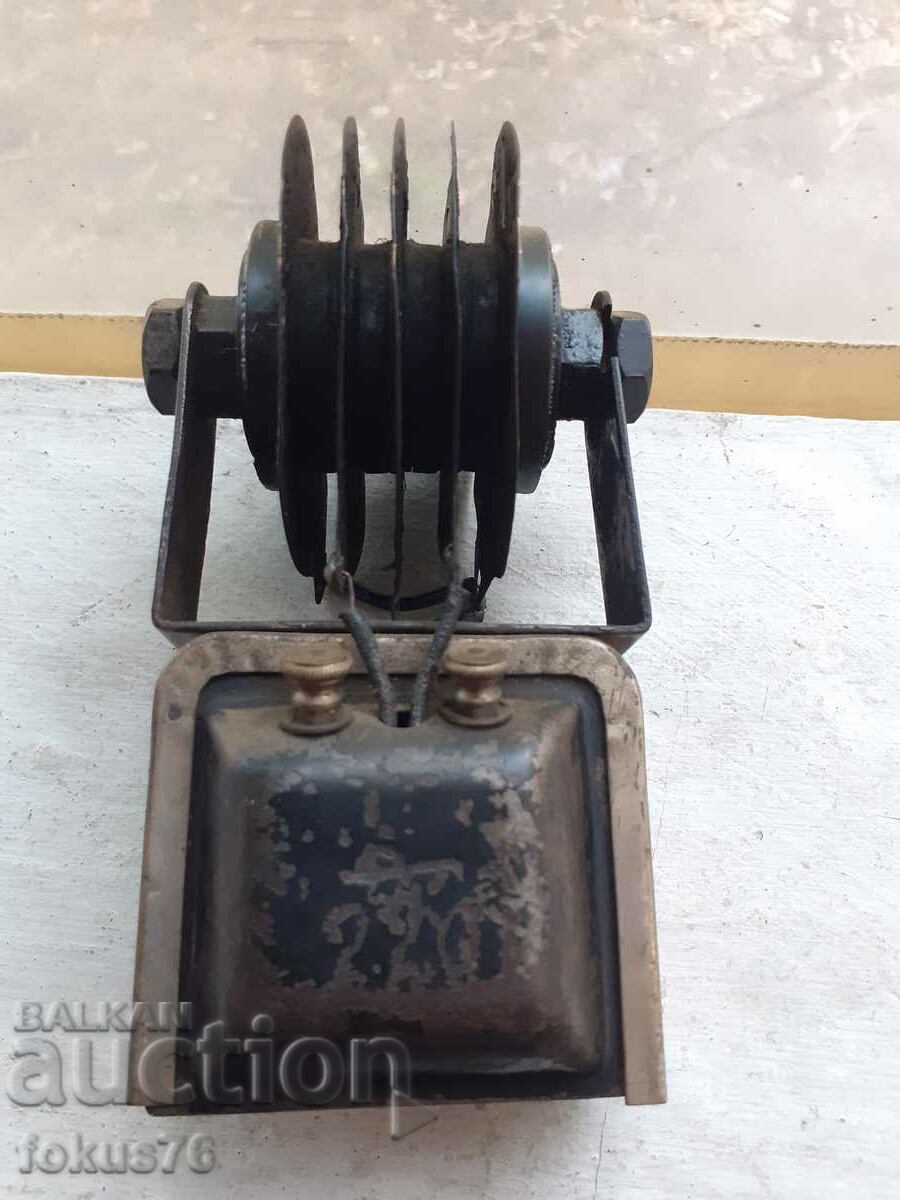 Old collectible transformer - 5 Old collectible transformer - 5