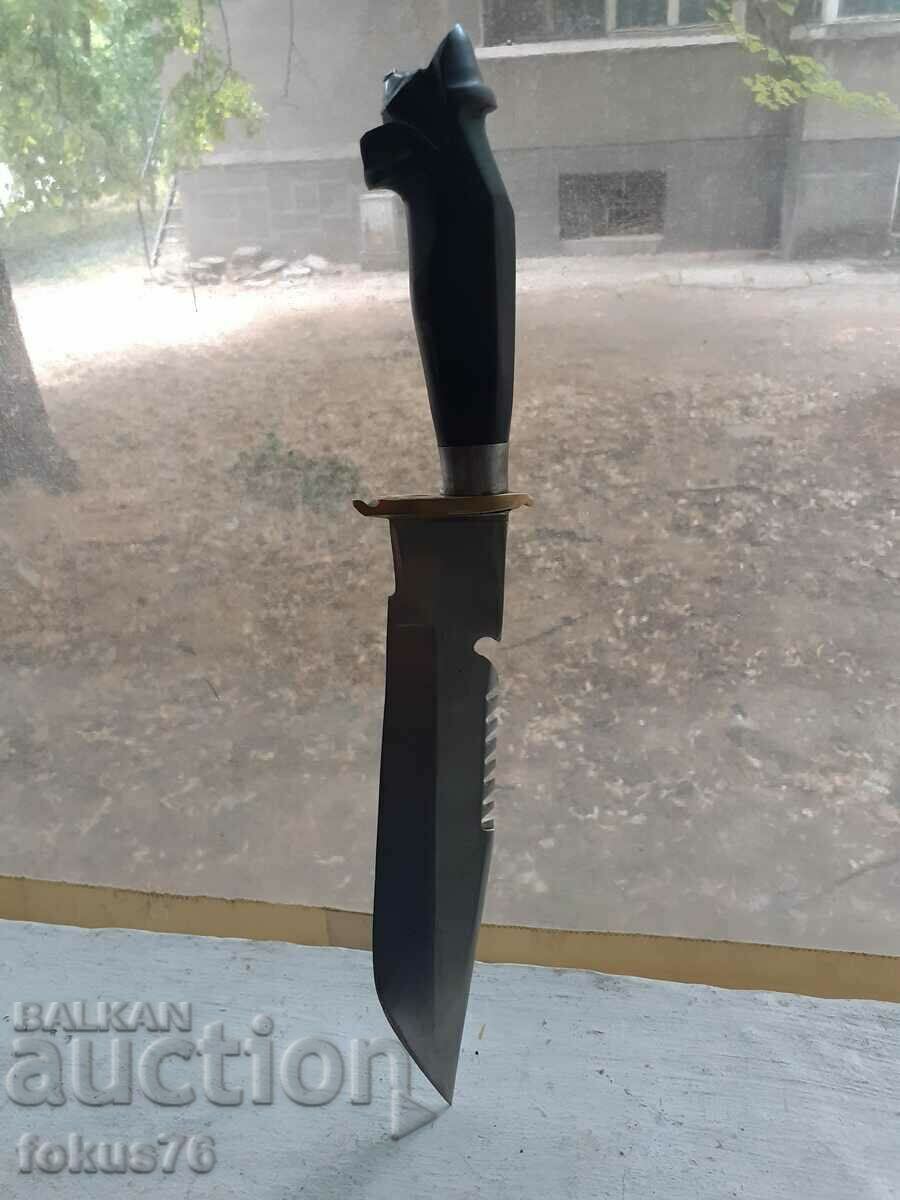 Large massive and strong hunting knife with horn handle - Unique with price 250.00 BGN | € 127.82 Large massive and strong hunting knife with horn handle - Unique with price 250.00 BGN | € 127.82