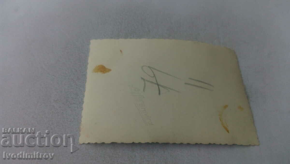 Photo Sofia An officer and a young woman on Sveta Nedelya Square with price 2.65 BGN | € 1.35 Photo Sofia An officer and a young woman on Sveta Nedelya Square with price 2.65 BGN | € 1.35