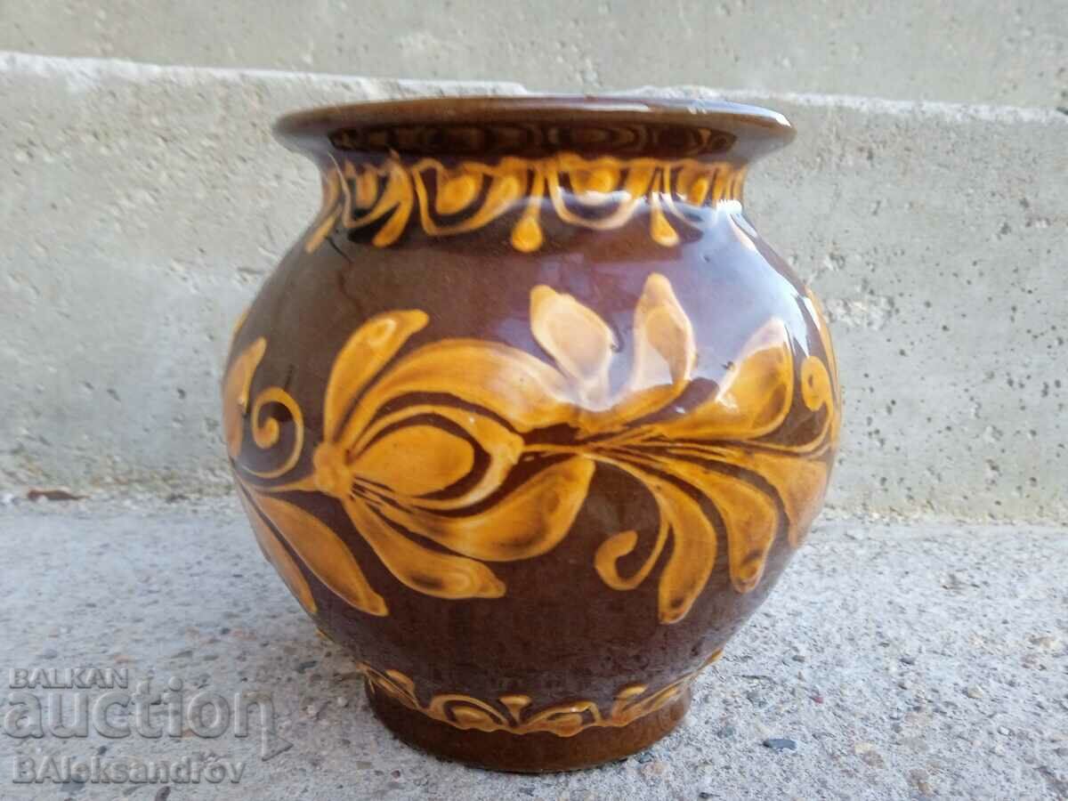 Auction Old painted pottery Auction Old painted pottery