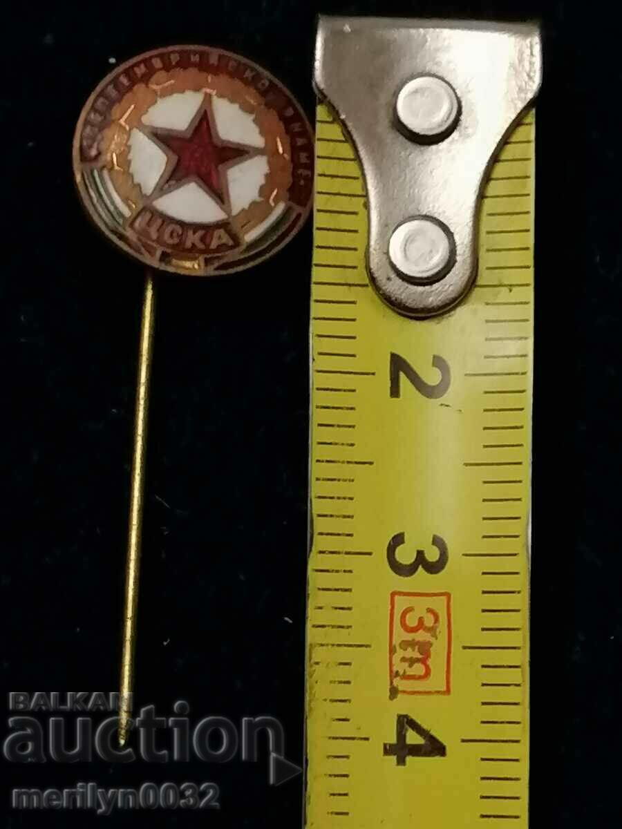 Delivery of Badge badge football club CSKA September flag