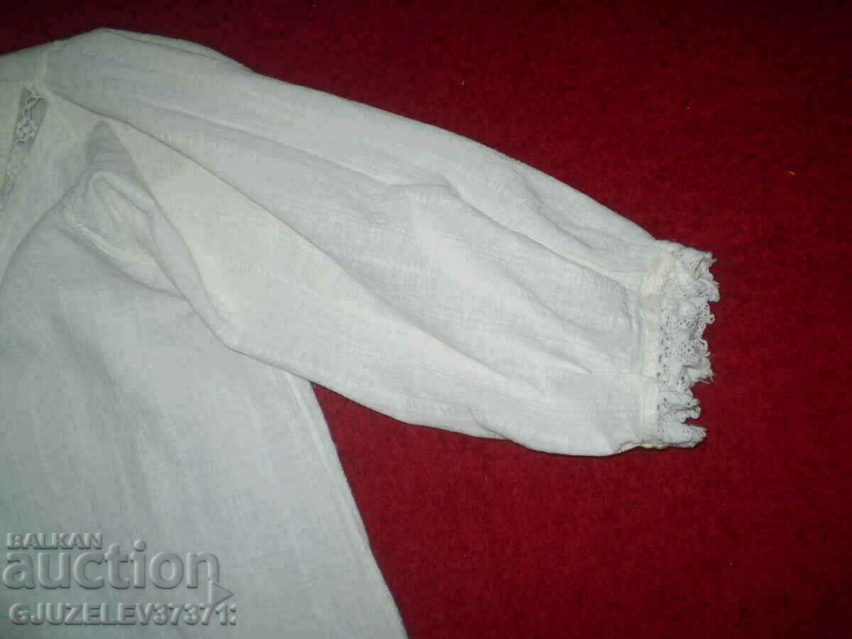 19th century women's shirt nightgown cotton edging with lace - 5 19th century women's shirt nightgown cotton edging with lace - 5