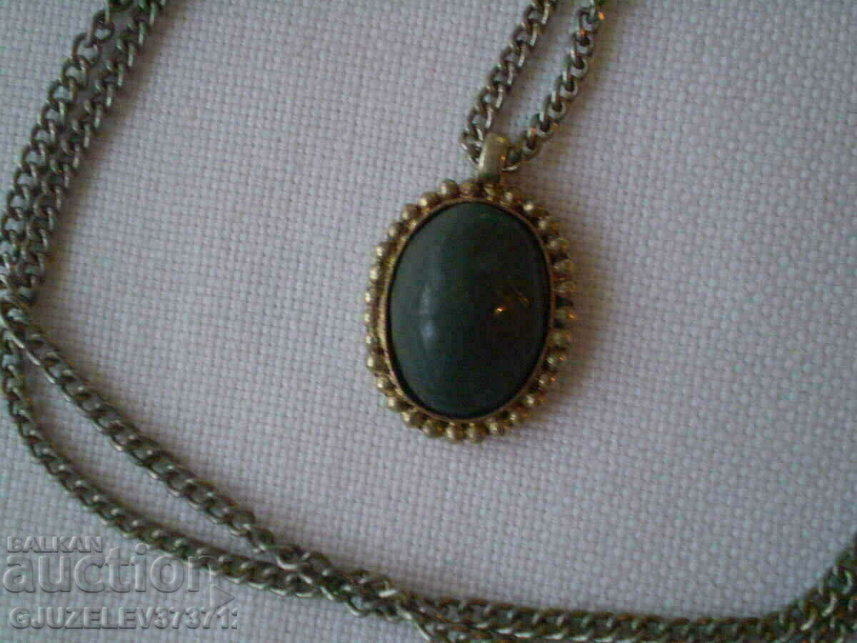 Auction revival pendant Auction revival pendant