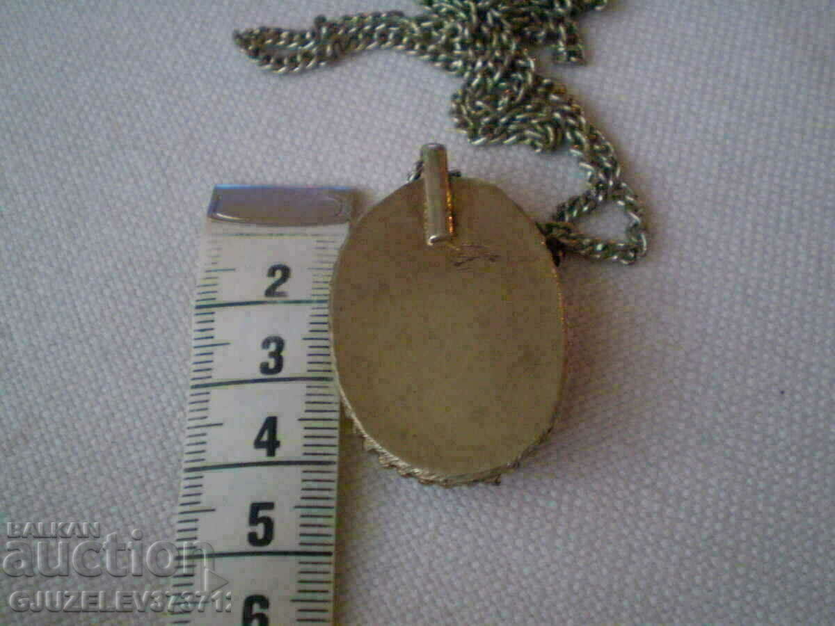 revival pendant with price 30.00 BGN | € 15.34 revival pendant with price 30.00 BGN | € 15.34