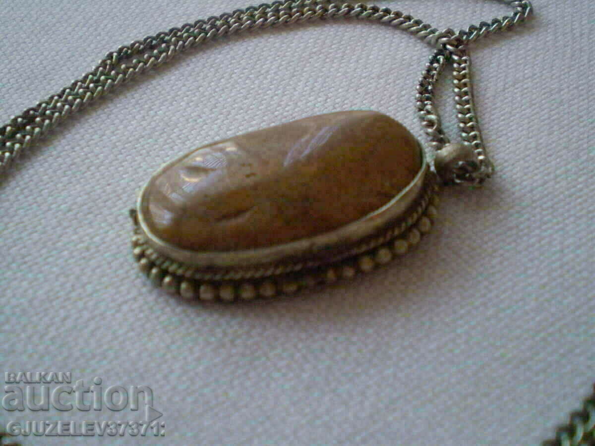 Auction revival pendant Auction revival pendant