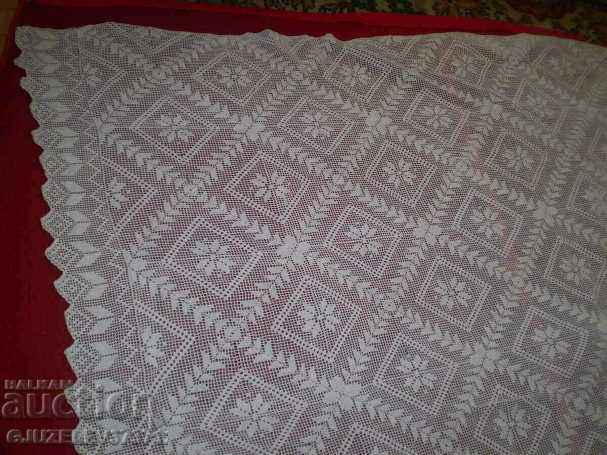 1950s Extra Large White Hand Knitted Bedspread - 5