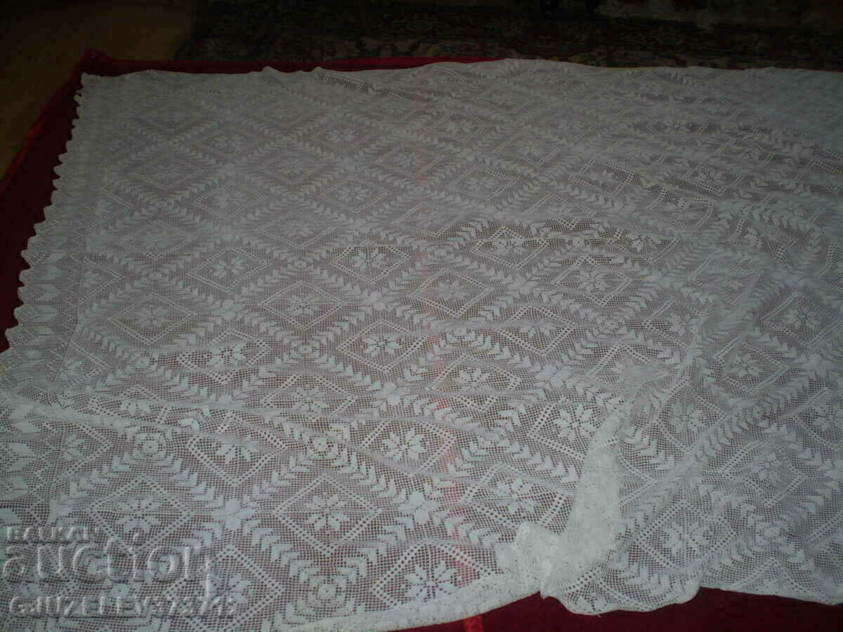 1950s Extra Large White Hand Knitted Bedspread - 7