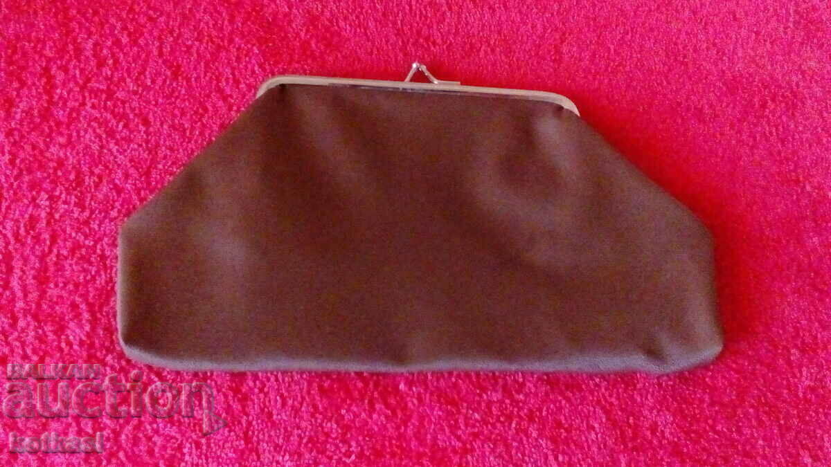 Старо кожено дамско портмоне - 7 Старо кожено дамско портмоне - 7