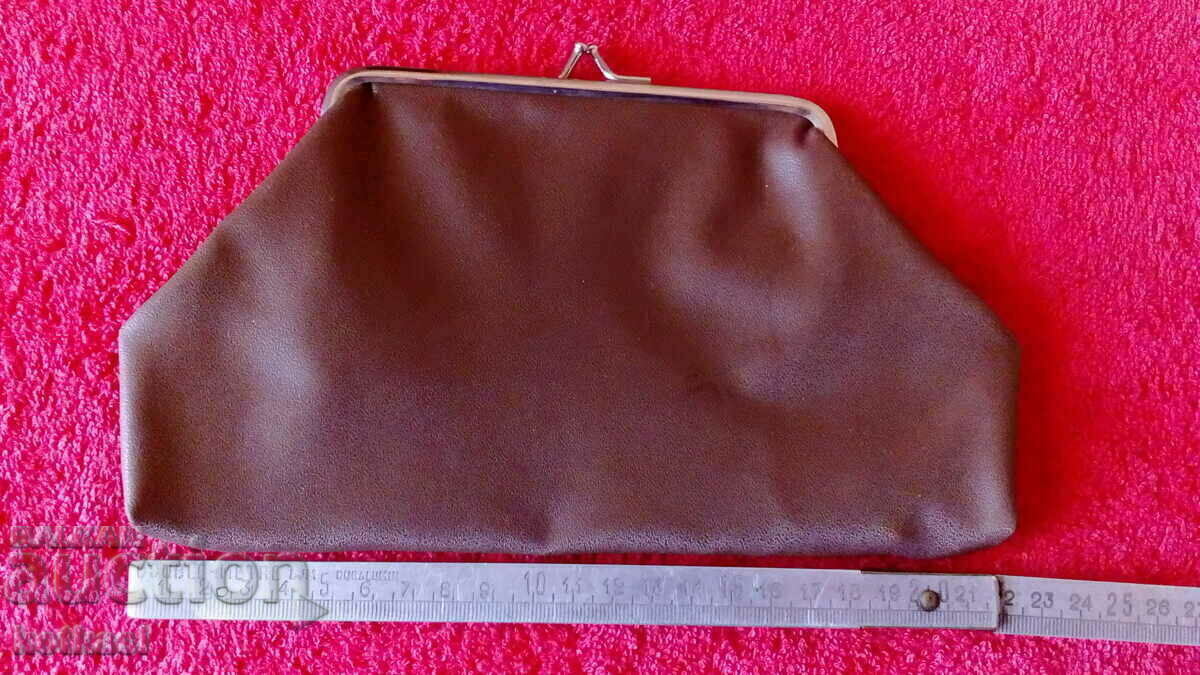 Старо кожено дамско портмоне Старо кожено дамско портмоне