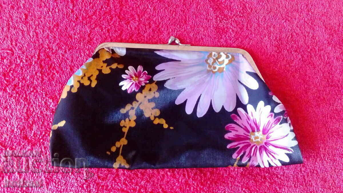 Old lady's purse - 7 Old lady's purse - 7