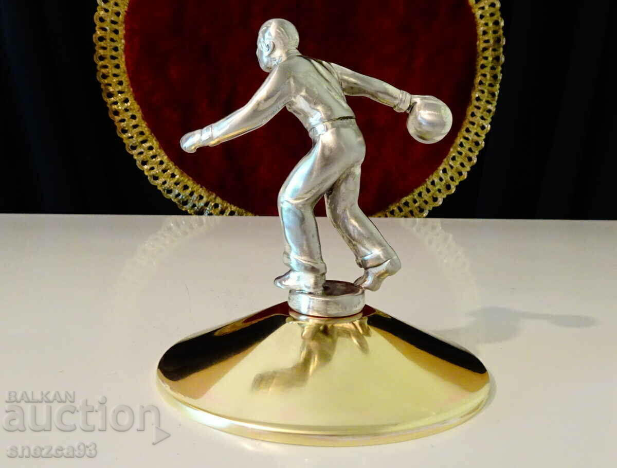 Auction  Statuette, bowling figure made of pewter, bronze