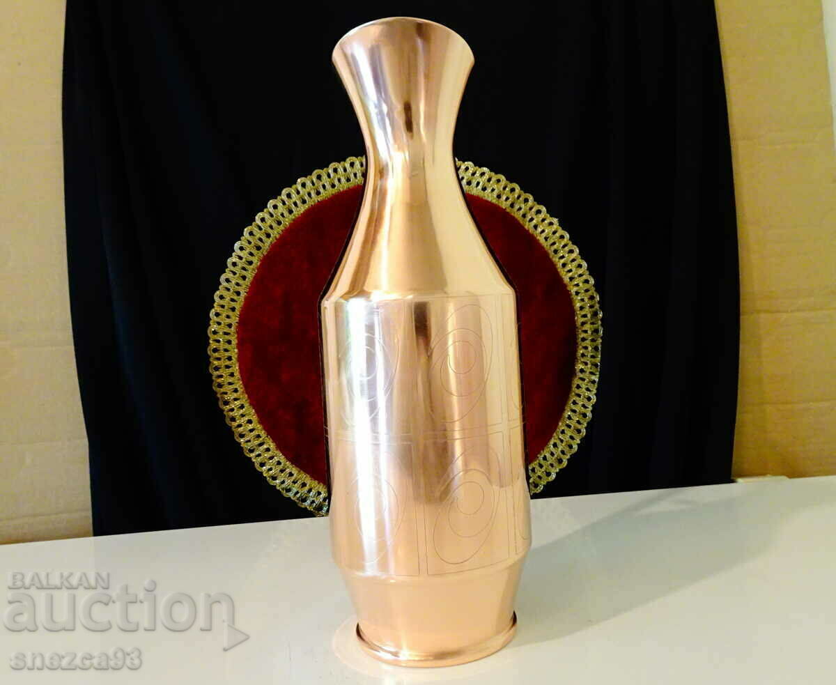 Copper wine jug 2 liters, pure red copper, seamless with price 99.00 BGN | € 50.62 Copper wine jug 2 liters, pure red copper, seamless with price 99.00 BGN | € 50.62