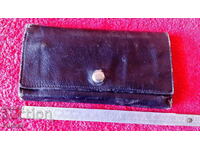 Παλιό πορτοφόλι από γνήσιο δέρμα